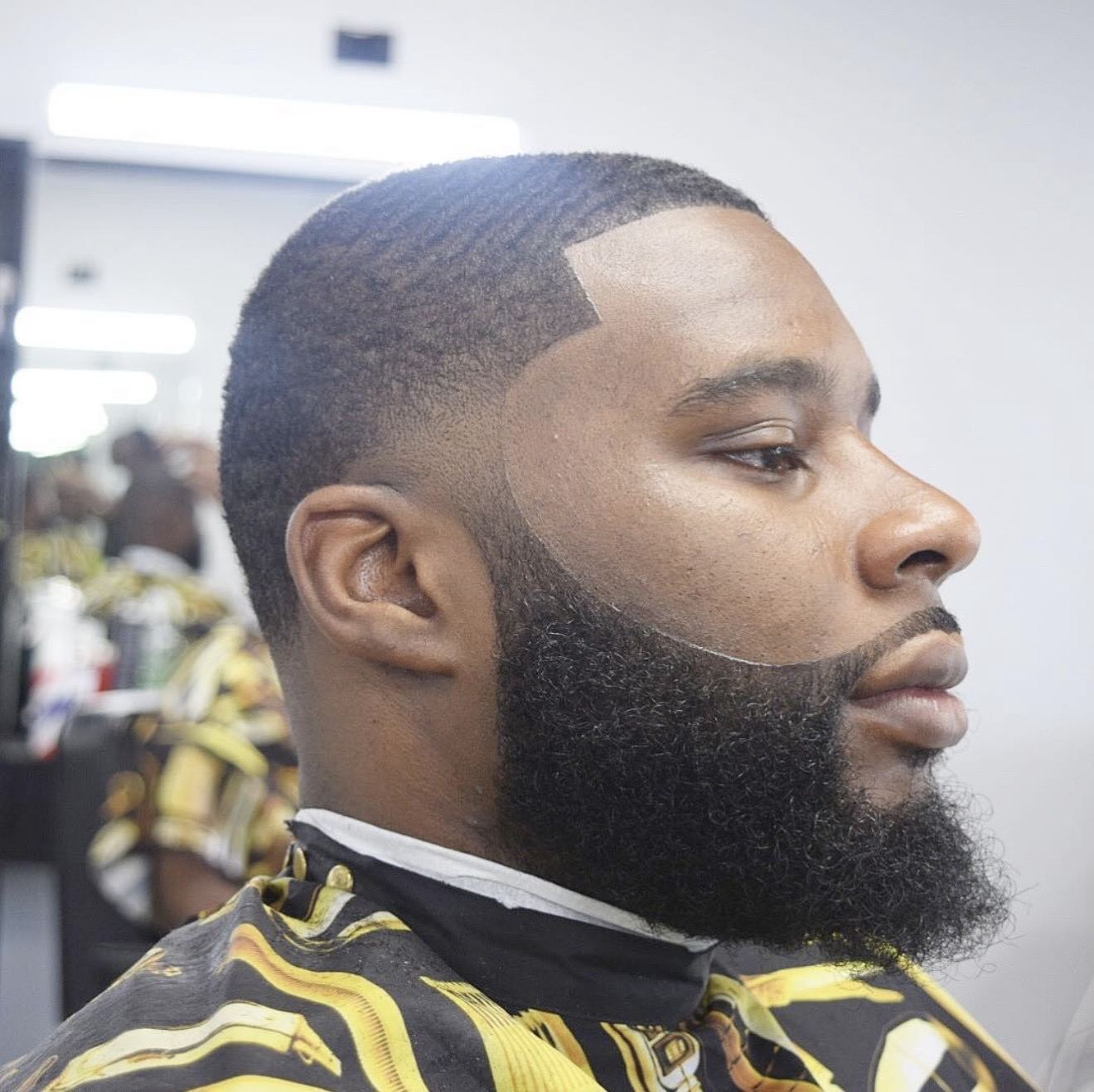 Wave cut with sharp beard line-up